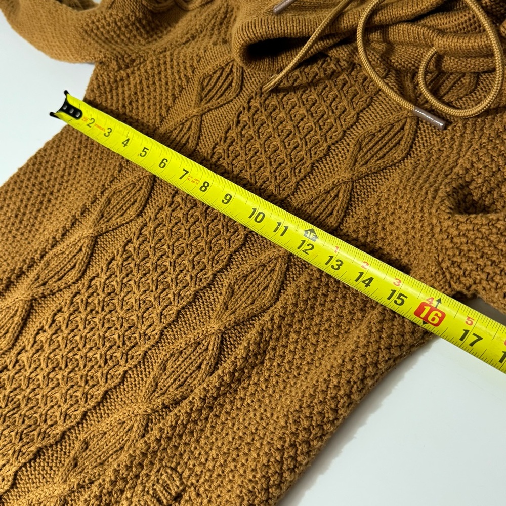 L.L. Bean signature 100% cotton cable knit Brown sweater w/pockets medium - Picture 5 of 9